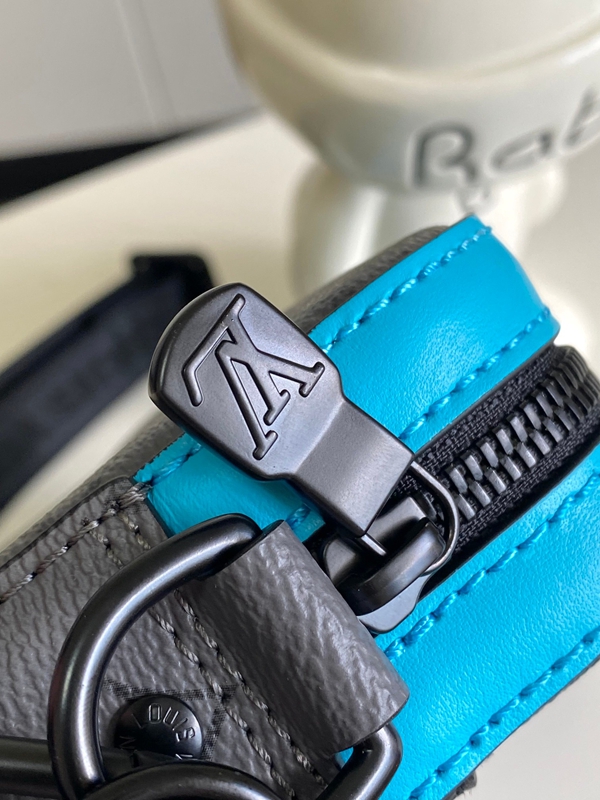 ルイヴィトンバッグ素材ディテール